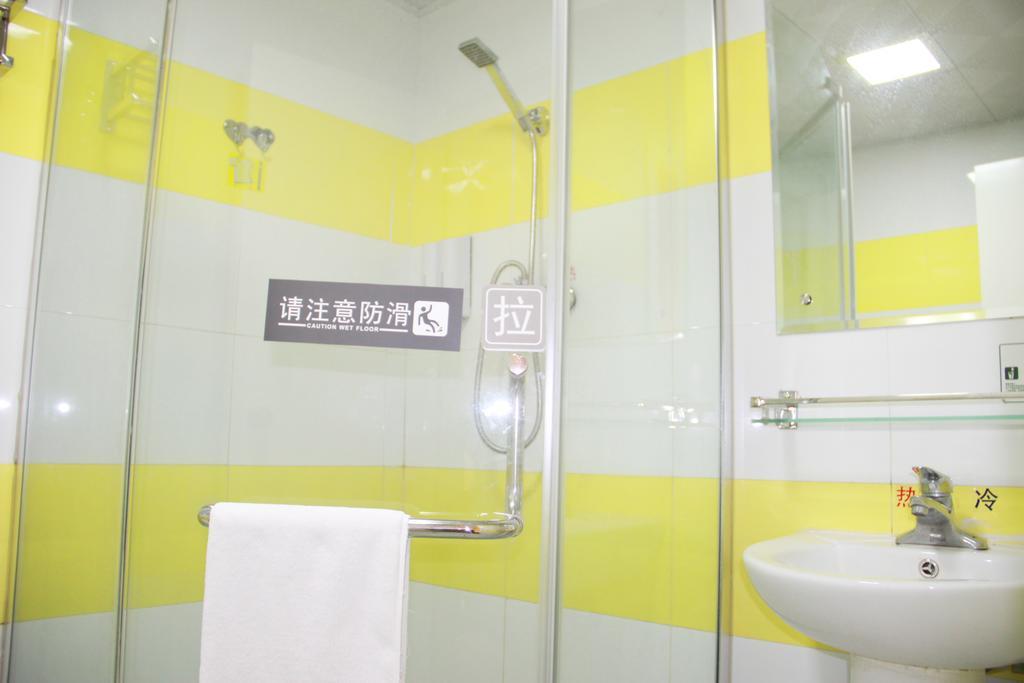 7Days Inn Guangzhou Zhongda North Gate Square Rum bild